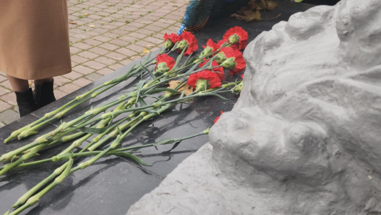 В подмосковных Химках почтили память жертв трагедии в Бабьем Яре