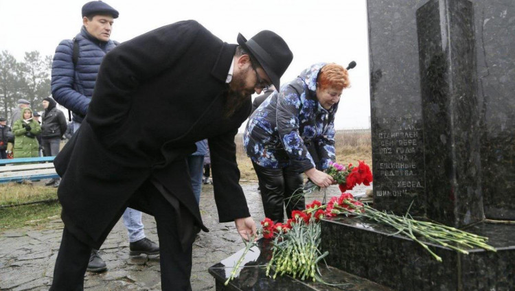 В Крыму почтили память жертв нацизма – крымчаков и евреев