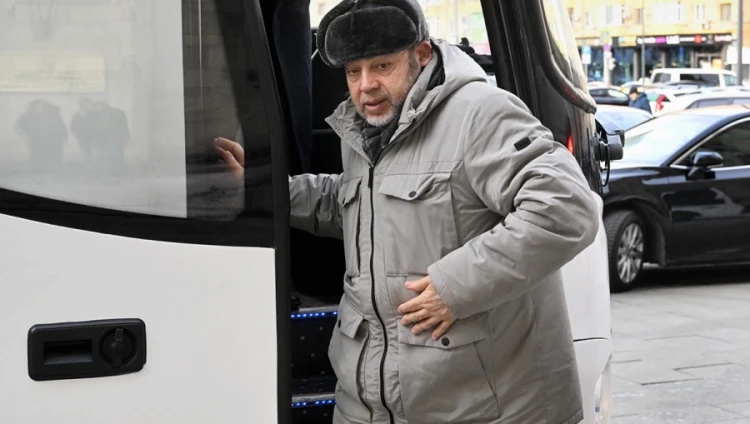 Делегация ХАМАС во главе с Абу Марзуком прибывает в Москву