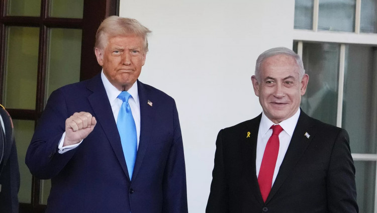 Нетаньяху прибыл в Вашингтон и проведет встречу с Трампом