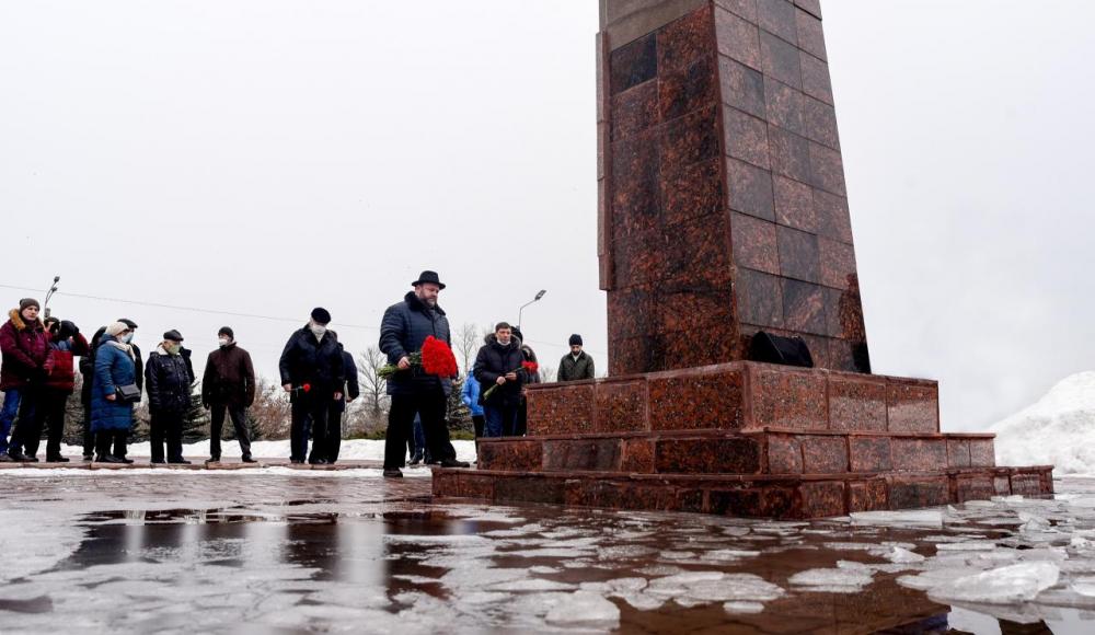 Память расстрелянных в годы войны евреев почтили в Курске
