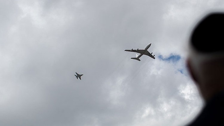 Гражданский и военный самолеты едва не столкнулись в небе над Израилем