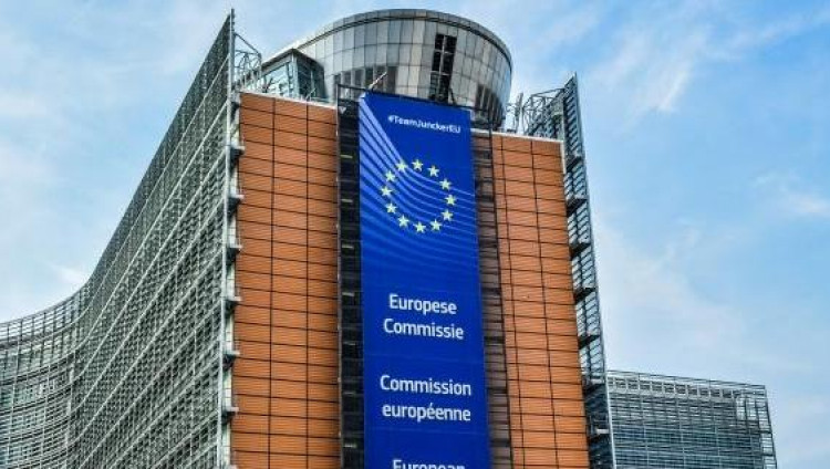 Франция и Швеция призвали Еврокомиссию ограничить импорт из поселений Израиля