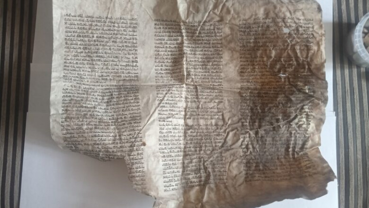 На чердаке в Новогрудке нашли еврейский пергамент XVIII века: семейная реликвия, спасённая из гетто