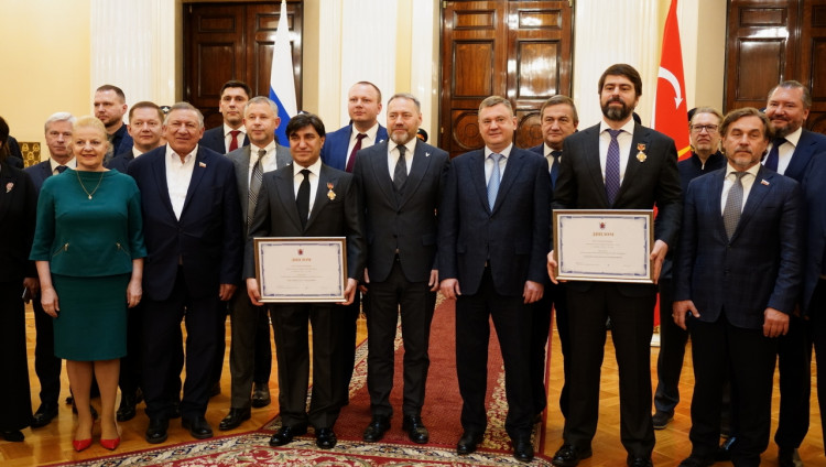 Году Нисанову вручена награда «Почетный благотворитель Санкт-Петербурга»