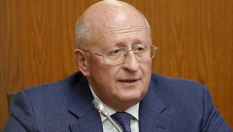Академик Гинцбург получил премию «Скрипач на крыше» за выдающийся вклад в развитие эпидемиологии