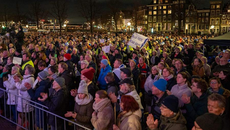 В Амстердаме прошла массовая акция протеста против антисемитизма
