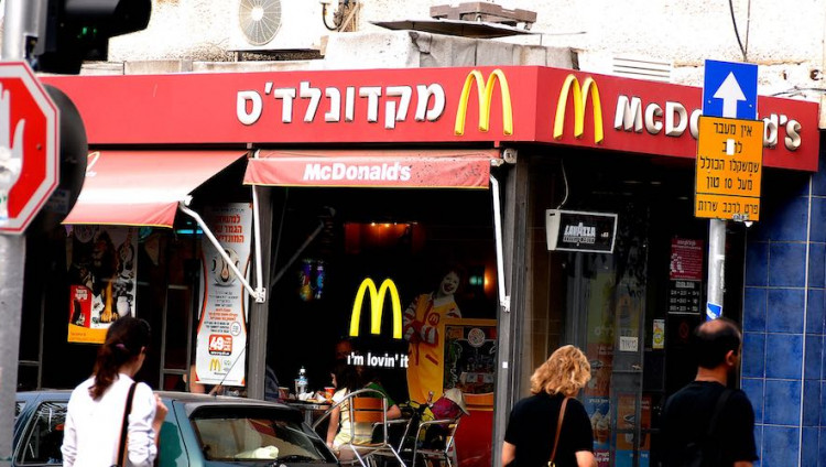 McDonald's выкупит все 225 израильских франчайзинговых ресторанов после бойкота из-за бесплатных обедов солдатам ЦАХАЛа