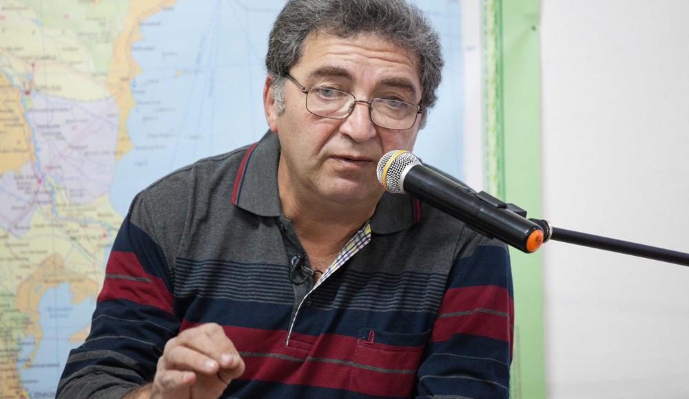 Лев Абрамов: «В идеале поэзия — это тоже музыка»