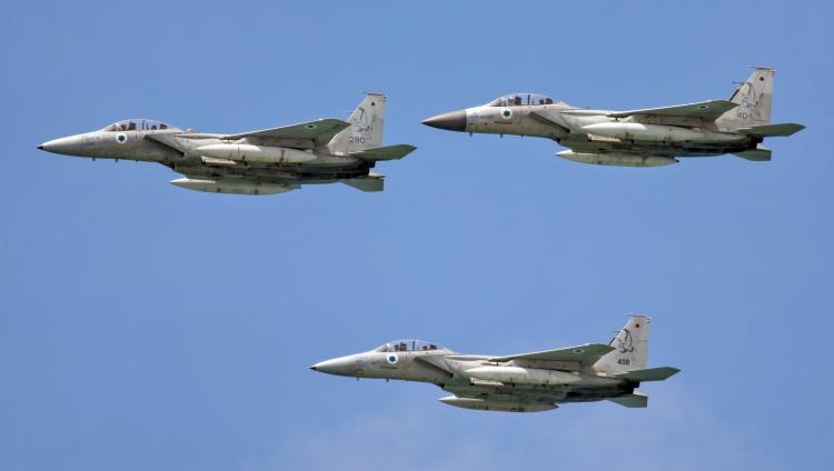 Армия Израиля нанесла удар по военной базе ХАМАС в секторе Газа