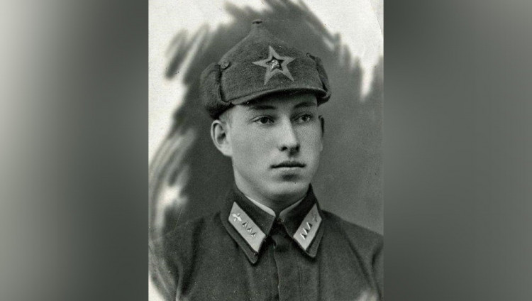 Лев Певзнер — летчик и брат поэта