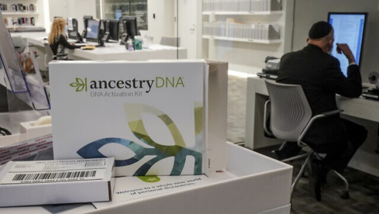Ancestry пожертвовала 2500 наборов для теста ДНК, чтобы помочь пережившим Холокост найти родственников