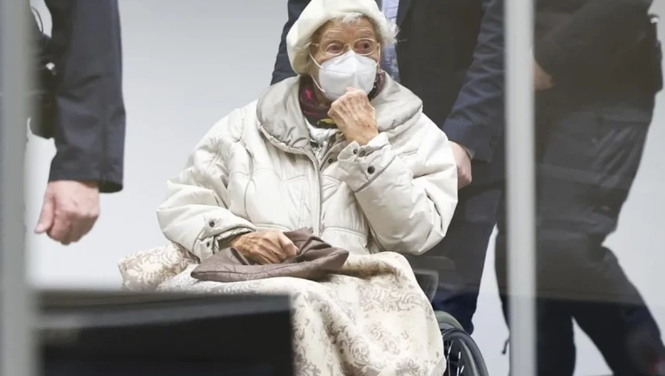 Экс-секретарь нацистского концлагеря Штуттгоф умерла в возрасте 99 лет