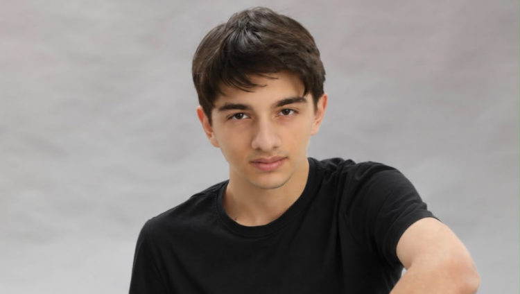 Память как фундамент: 18-летний Дэннис Бунят-заде о корнях, истории и созидании