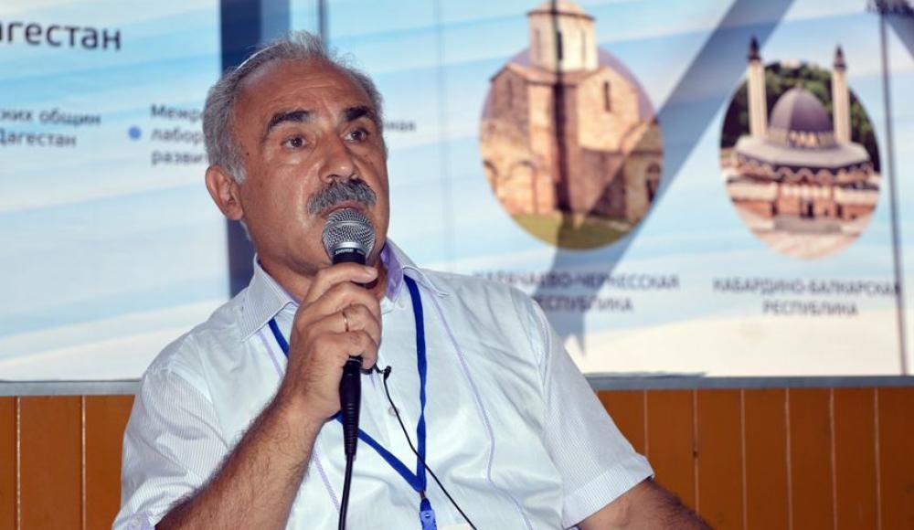 Махачкалинский педагог Борис Ханукаев: «Главное для родителей — не давить на детей»