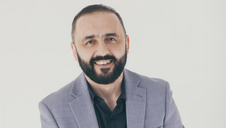 Игорь Дабакаров: человек мира