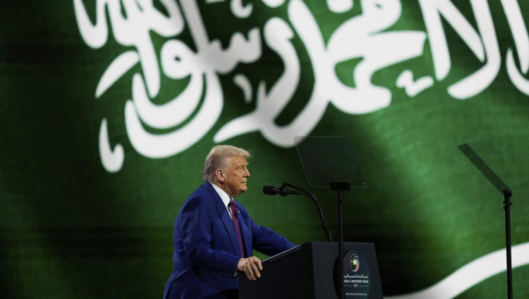 Трамп заявил, что готов снять все санкции с Сирии