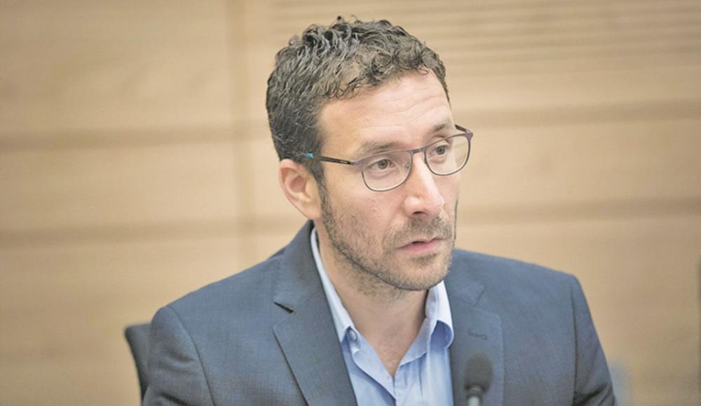 Ицик Шмули заявил об уходе из политики