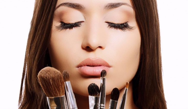 Курсы make-up при молодежном клубе «Бат Мелех»
