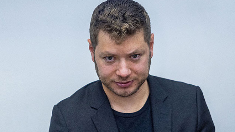 Нетаньяху поздравил сына Яира с 35-летием перед вылетом в Вашингтон