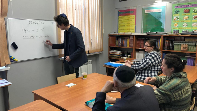 Приглашаем на курс идиша в ОГЕ. Беседа с преподавателем Константином Данилкиным