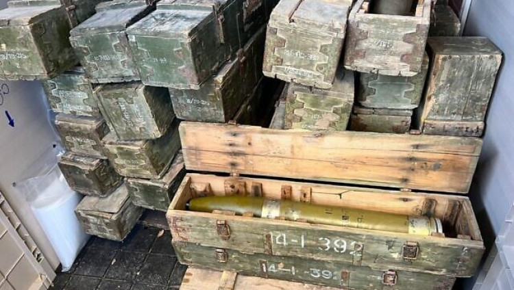 ЦАХАЛ обнаружил тайники с оружием в буферной зоне на границе с Сирией
