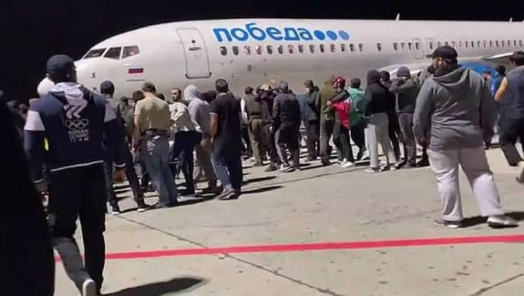 13 участников беспорядков в аэропорту Махачкалы осуждены на сроки от 7 до 10,5 лет