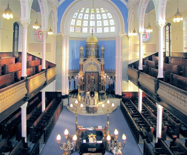 Garnethill_Synagogue_Interior.jpg Garnethill_Synagogue_Interior.jpg