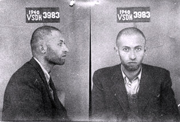 Menachem_Begin_in_September_1940.jpg