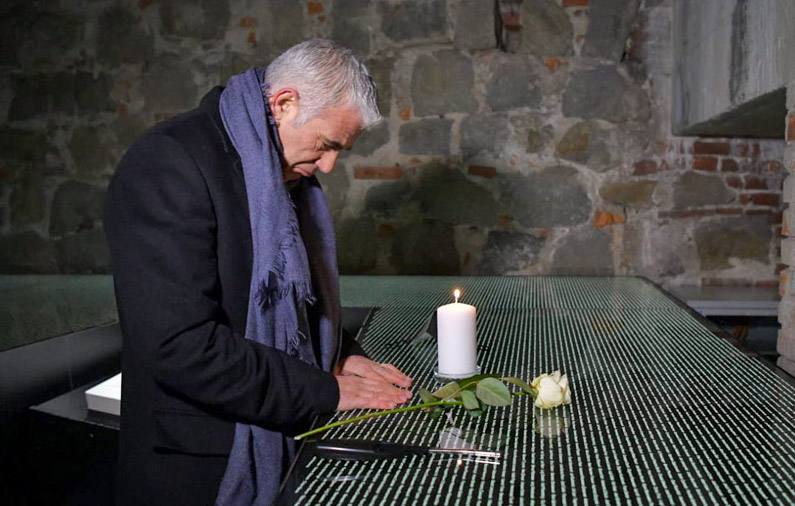 English_NEWSROOM-2022_MFA-Lapid-Mauthausen.jpeg