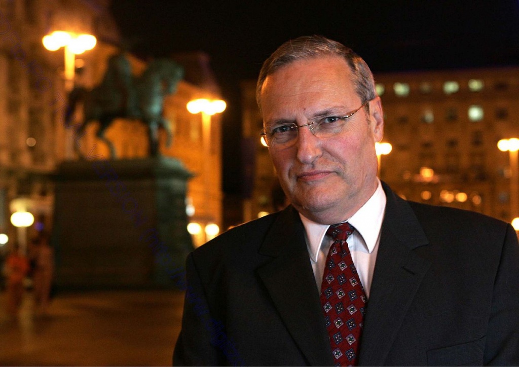 1200px-Efraim_Zuroff_(May_2007).jpg 1200px-Efraim_Zuroff_(May_2007).jpg