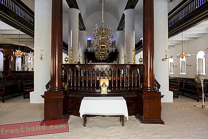 why-sand-covers-floor-one-western-hemisphere-s-oldest-synagogues-2.jpg why-sand-covers-floor-one-western-hemisphere-s-oldest-synagogues-2.jpg