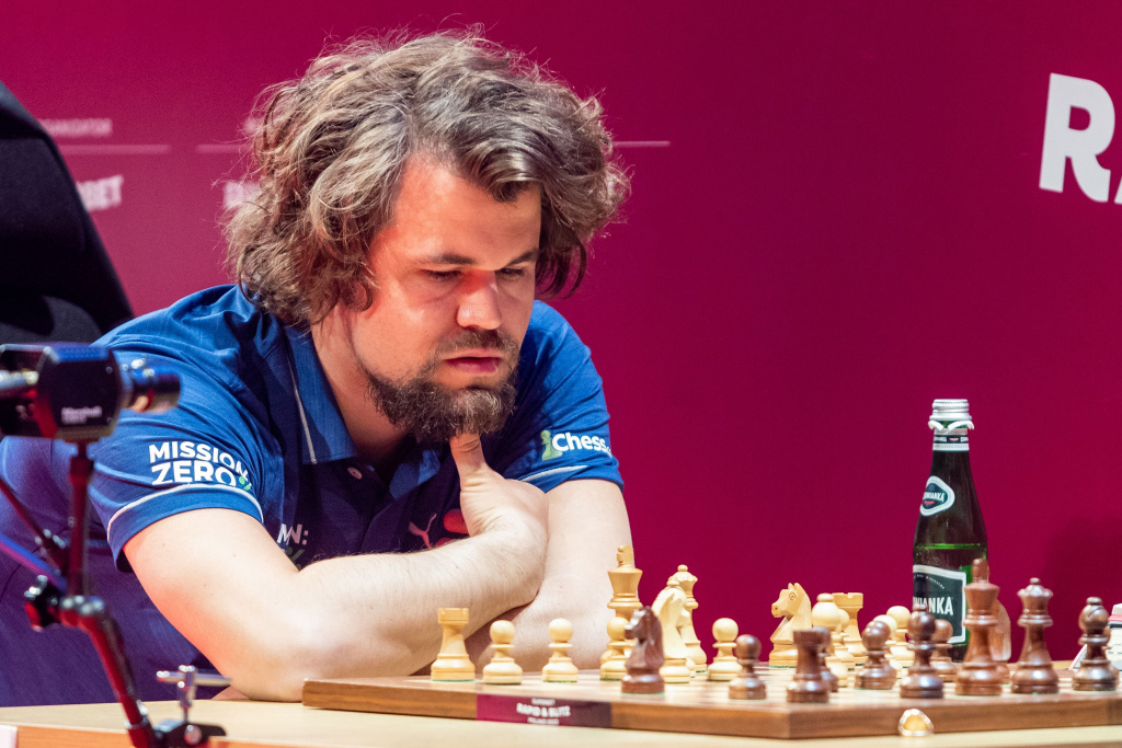 230527051429-03-magnus-carlsen-superbet-rapid-blitz-2023.jpg