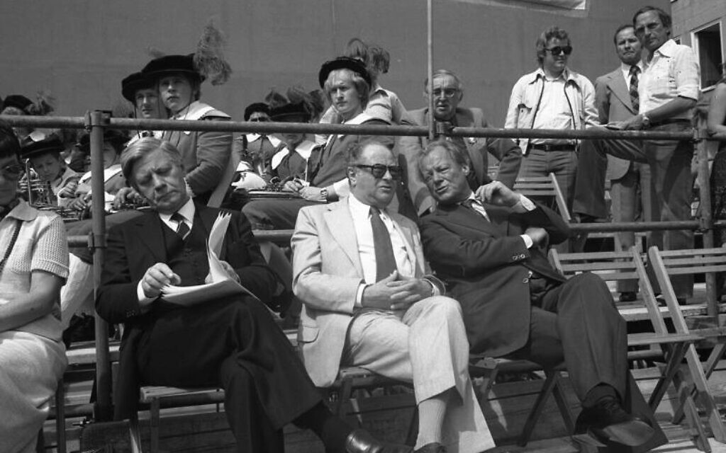 Bundesarchiv_B_145_Bild-F056100-0020A_Nürnberg_SPD_Europa-Wahlkampf_Schmidt_Brandt-1024x640.jpg