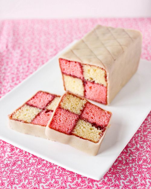 6aa058424980018f11141ed4d4552064--novelty-cakes-creative-cakes.jpg