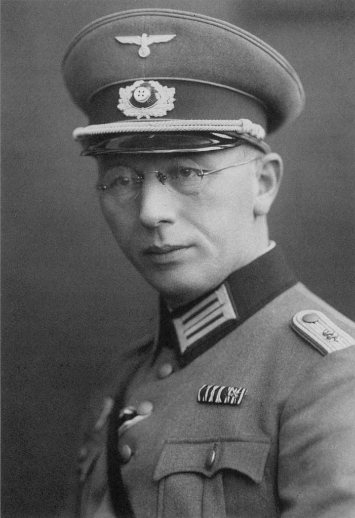Валентин Мюллер.jpg Валентин Мюллер.jpg