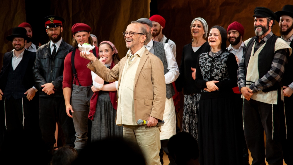 joel-grey-fiddler-on-the-roof.jpeg