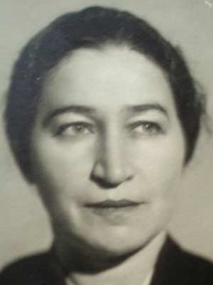 Polina-Zhemchuzhina-01.jpg