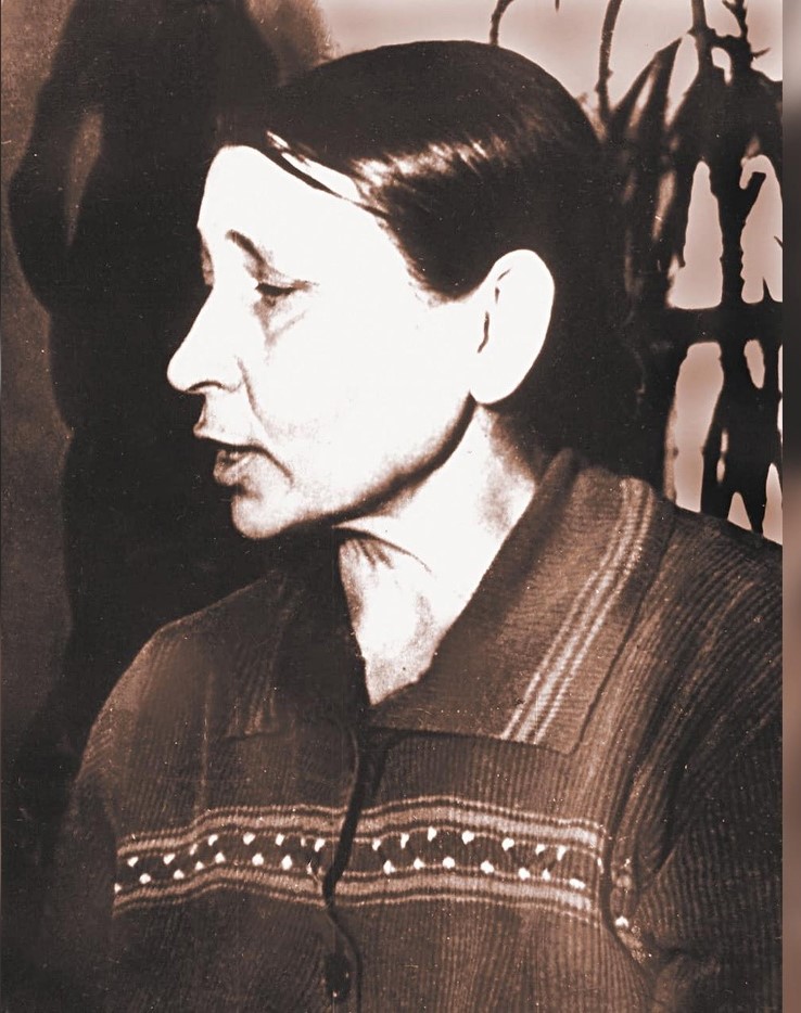 Попова.jpg
