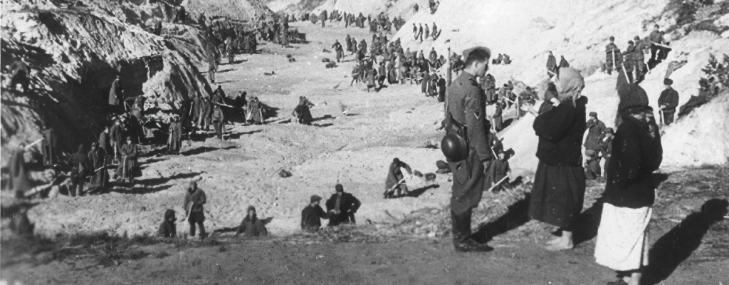 babi-yar-ravine.jpg babi-yar-ravine.jpg