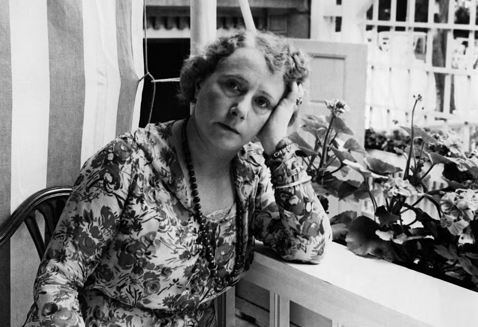 sarfatti-margherita-1880-1961-schriftstellerin-news-photo-1736947385.jpg sarfatti-margherita-1880-1961-schriftstellerin-news-photo-1736947385.jpg