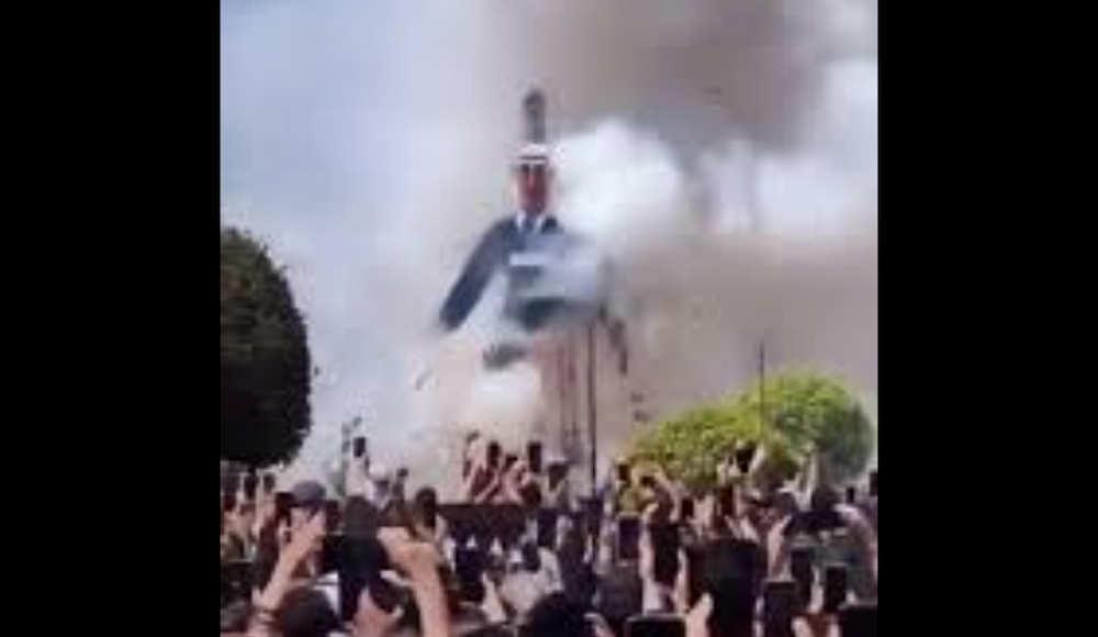 Испанского дипломата вызвали в МИД Израиля из-за сожжения чучела Нетаньяху в Малаге