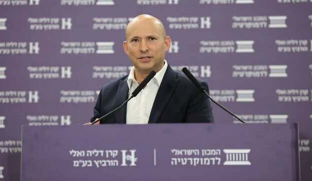 Беннет раскритиковал Нетаньяху за «нормализацию периодических атак Ирана»