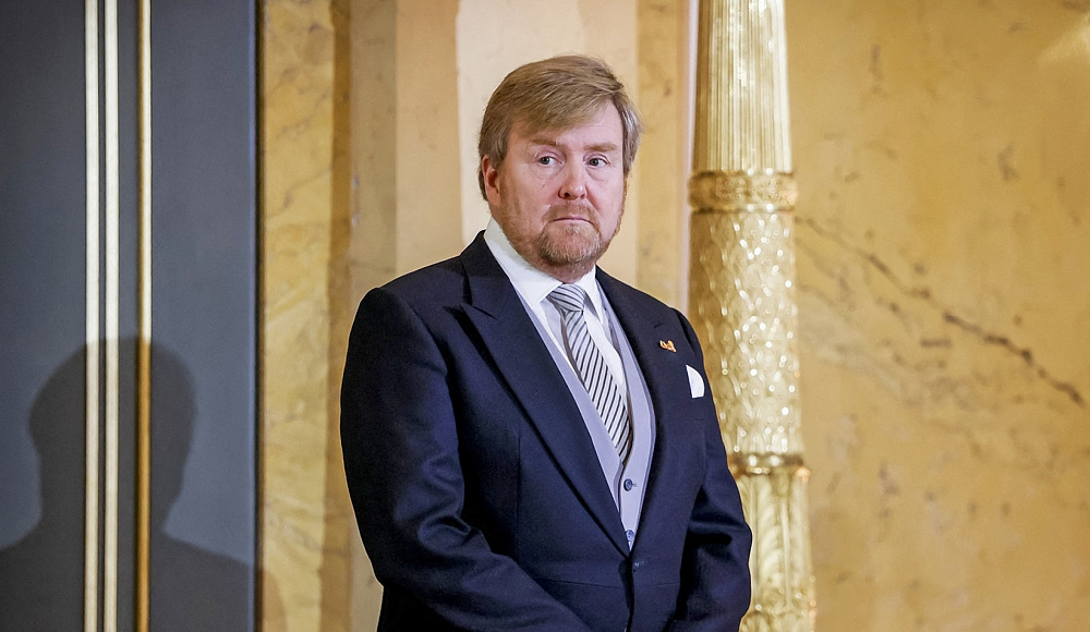 Король Нидерландов присоединился к молитве за Израиль в амстердамской синагоге