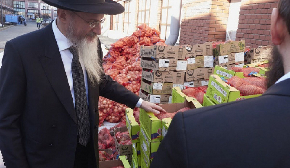 Евреи Москвы получили наборы продуктов перед Песахом от «Шаарей Цедек»