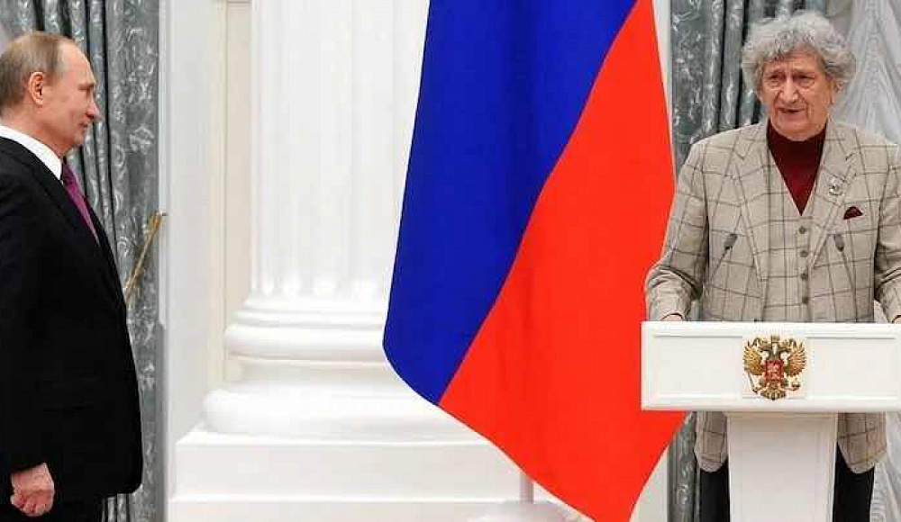 Путин наградил орденами Ларису Долину и Юрия Энтина 