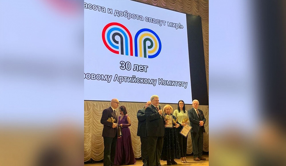 Премия «Золотой Пегас» вручена сопредседателю Центра «Холокост»