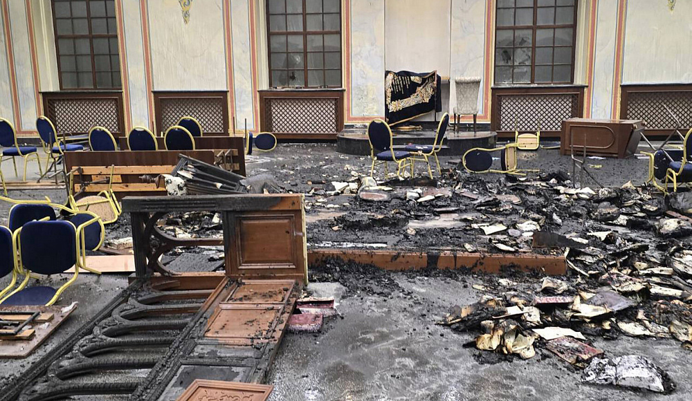 На западе Украины подожгли историческую Садигурскую синагогу