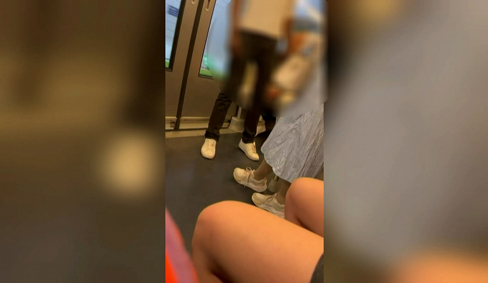 Антисемитизм в метро Парижа: пассажир оплевал еврейскую семью, вернулся на место и продолжил поездку