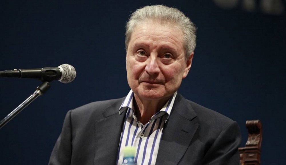 Вениамин Смехов на месяц улетел в Израиль